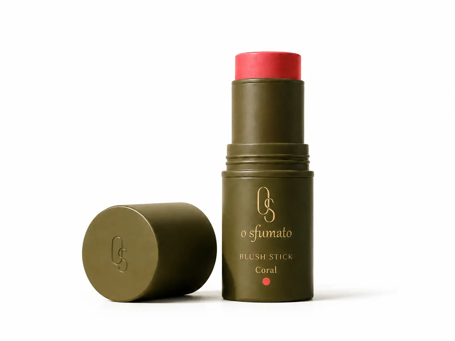 Blush Stick Coral O Sfumato™ em embalagem verde oliva com tampa ao lado sobre fundo branco.