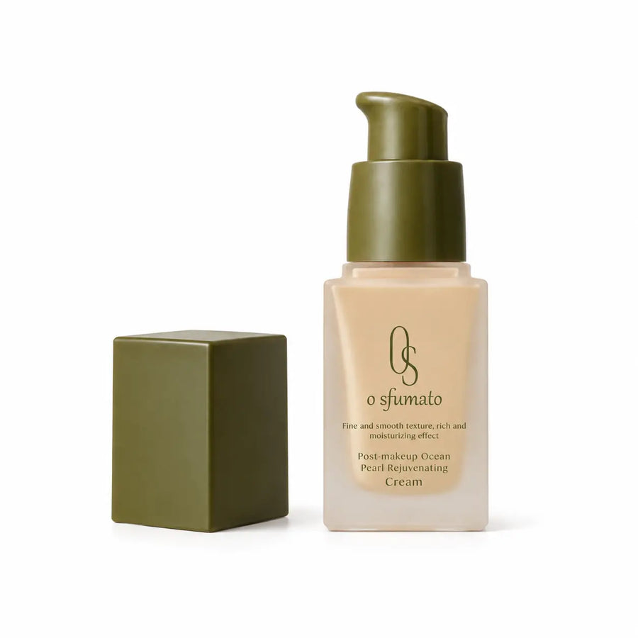 Base líquida O Sfumato™ 01 Bege Claro Natural com embalagem verde e pump
